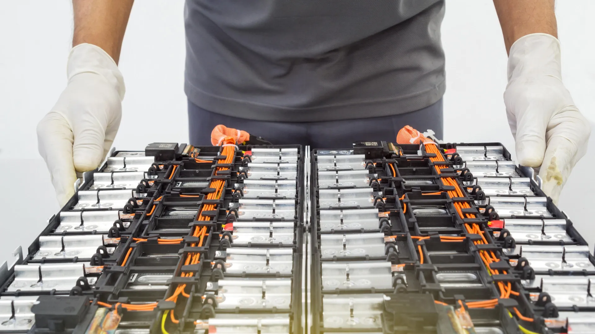 Sodium-Ion Battery Matches Tesla Lithium Cells in Key Performance Tests